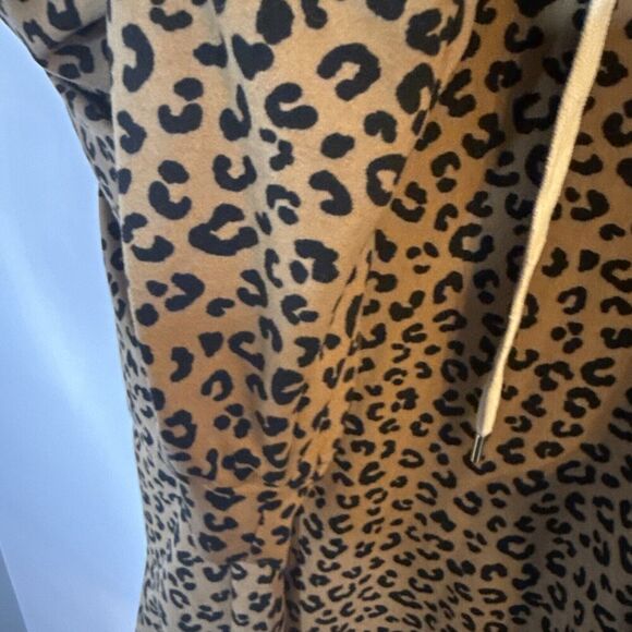 White Birch Womens Large‎ Lightweight Pullover Hoodie Cheetah Print Cozy Soft - Picture 7 of 9